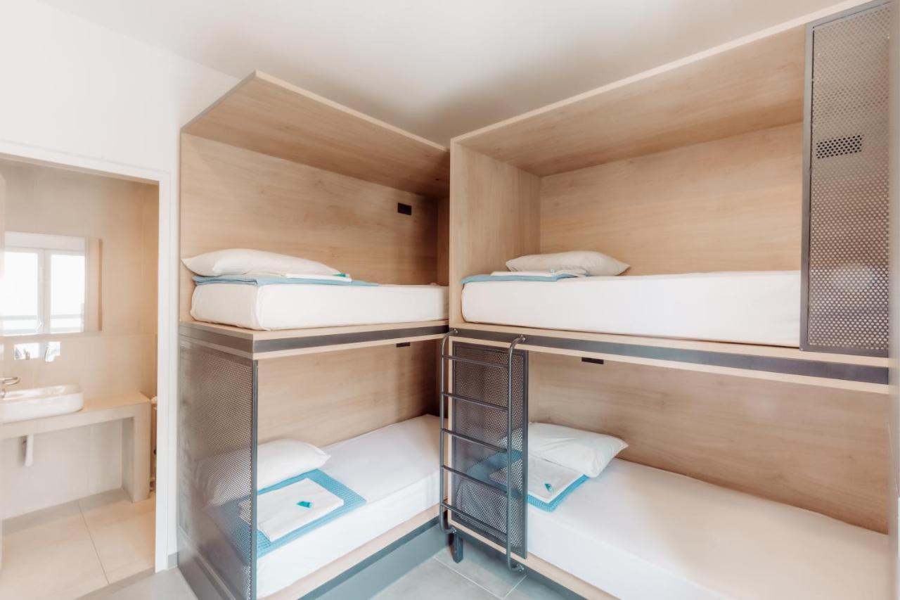 Backpackers Hostel *